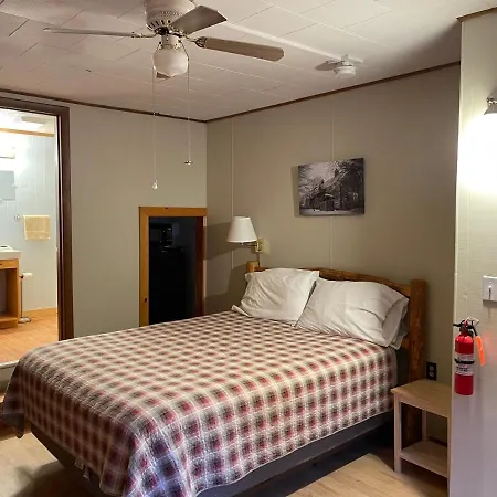 Mountain View Motel & Campground